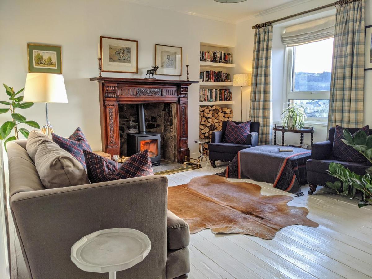 Central Hawick Spacious Stylish Flat With Log Burner Экстерьер фото